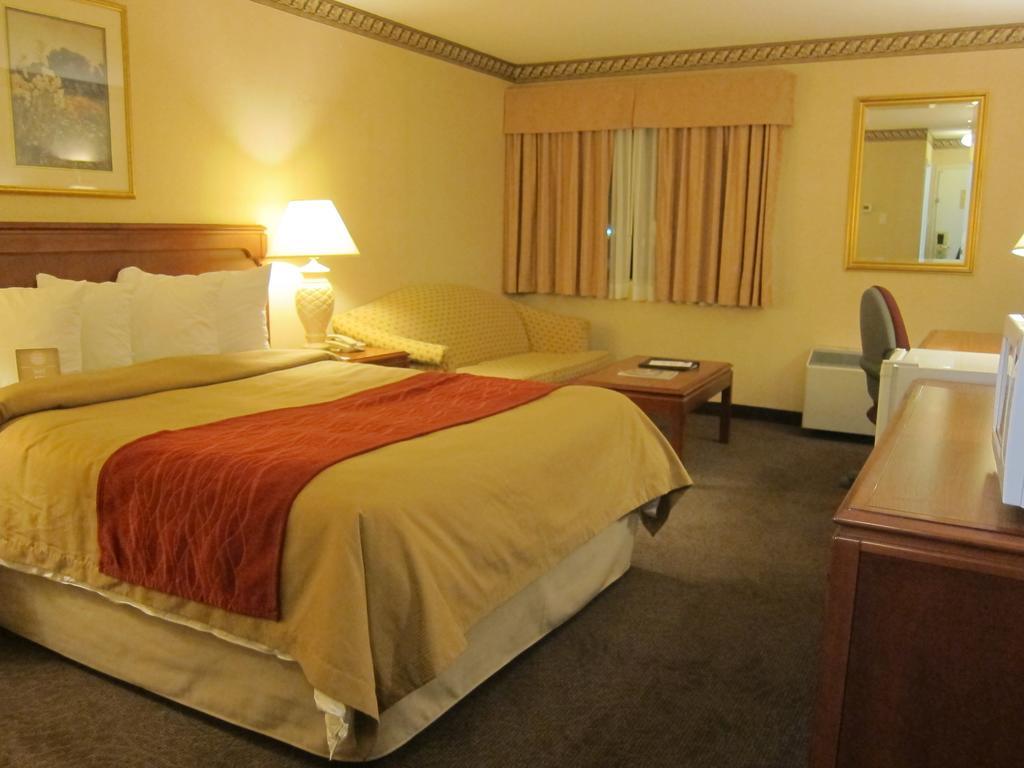 Comfort Inn Meadowvale Mississauga Eksteriør billede