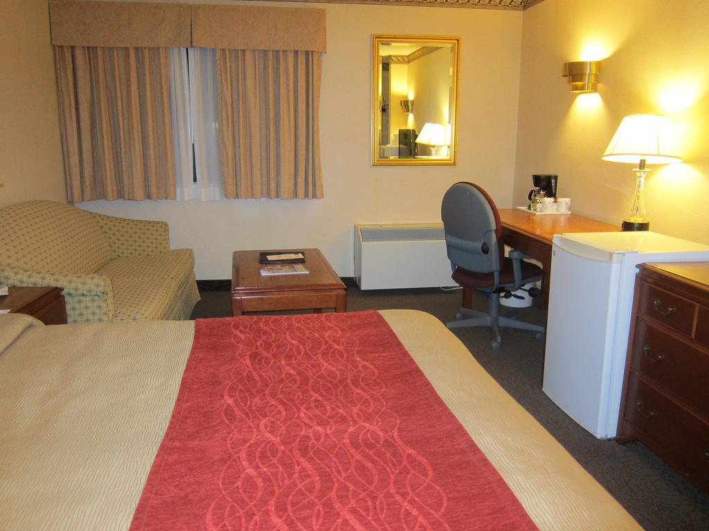 Comfort Inn Meadowvale Mississauga Eksteriør billede