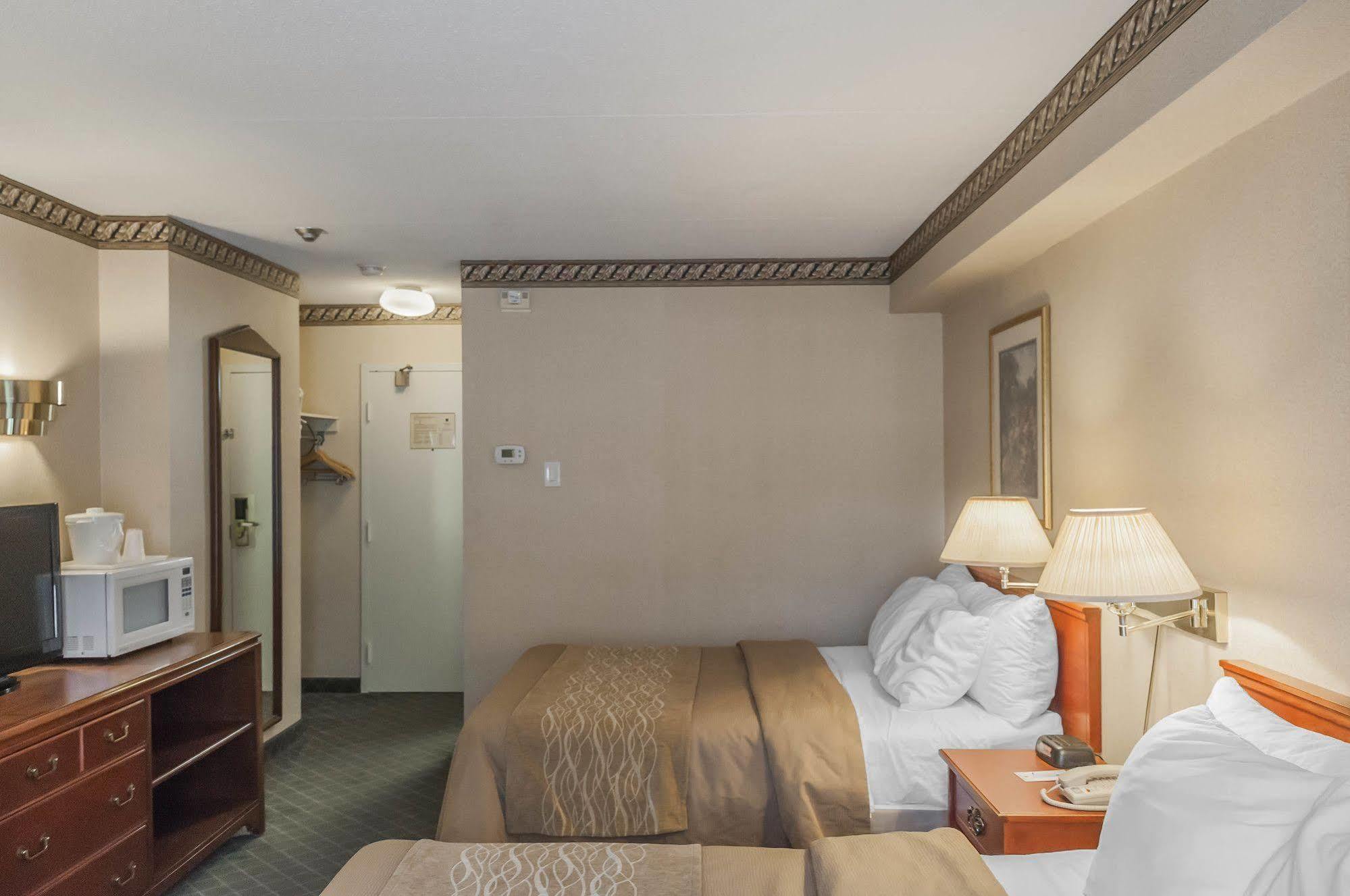 Comfort Inn Meadowvale Mississauga Eksteriør billede