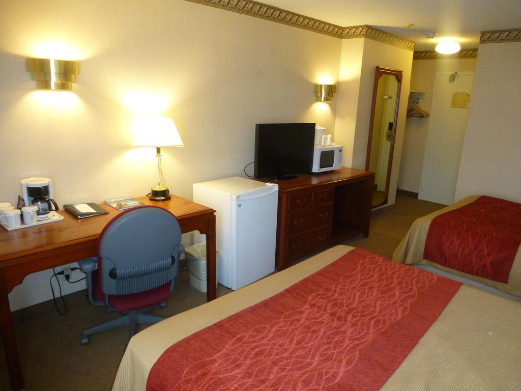 Comfort Inn Meadowvale Mississauga Eksteriør billede